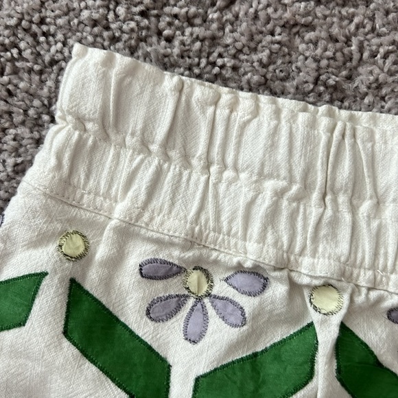 NWT Anthropologie Pattern Shorts - Size Medium - Picture 3 of 9